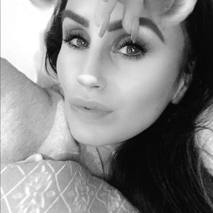 Meet your Posher, Lucy